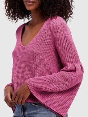 Free People Pink Damsel Bell Sleeve Cropped Knit Sweater Chunky Layered Size S